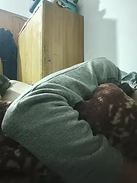 vardh033 online show from March 6, 7:54 pm