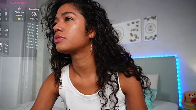 Snapshot of LibertyLust chatting on October 24, 8:00 am LibertyLust online show from October 24, 8:00 am