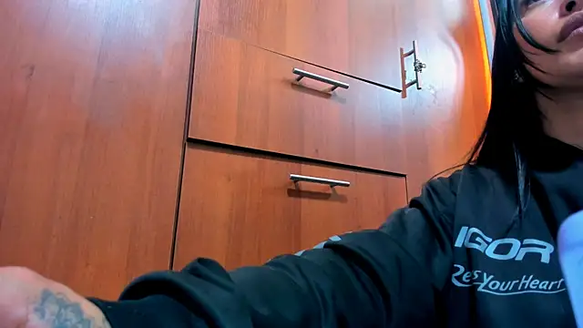 Snapshot of scarletr_red chatting on September 13, 8:30 pm scarletr red online show from September 13, 8:30 pm