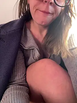 ladywithbigass online show from February 10, 12:50 pm