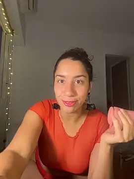 Snapshot of Souphicherry chatting on May 6, 1:25 am Souphicherry online show from May 6, 1:25 am