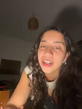 Snapshot of Souphicherry chatting on May 27, 6:21 am Souphicherry online show from May 27, 6:21 am