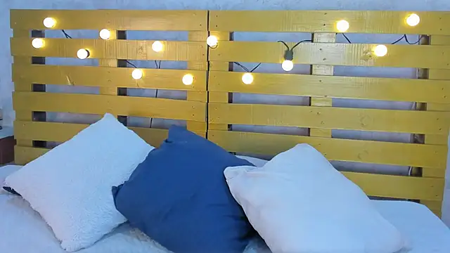 thalia888  online show from September 12, 7:03 pm