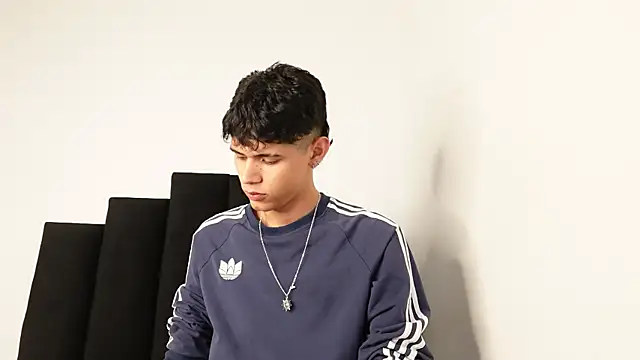 alexmark  online show from September 29, 7:30 pm