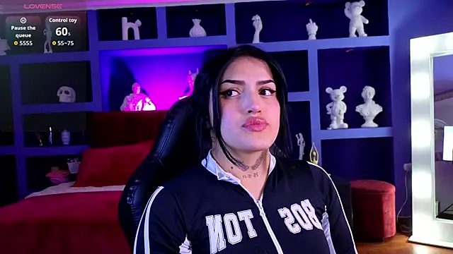 sari belle online show from September 8, 8:30 pm