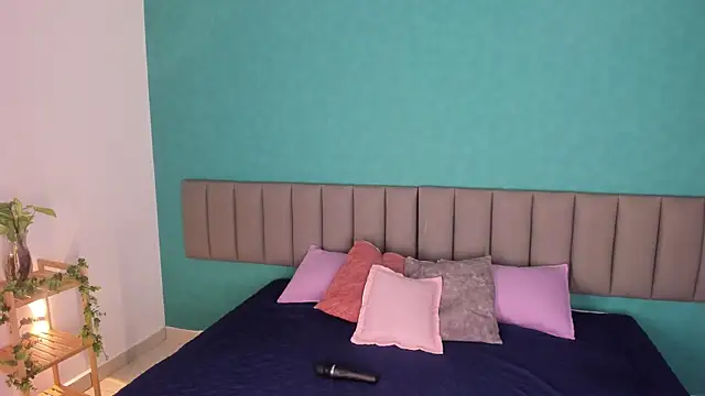 Snapshot of ThaliaOcean chatting on September 17, 12:40 pm ThaliaOcean online show from September 17, 12:40 pm