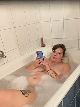 Debbie05 online show from September 13, 9:03 pm