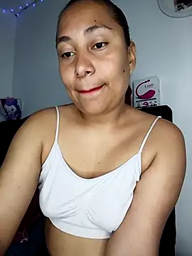 Snapshot of zafiro_93 chatting on November 3, 5:03 pm zafiro 93 online show from November 3, 5:03 pm