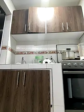 evelyn 1702 online show from October 25, 3:36 am