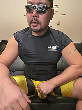 Snapshot of jack_jay0103 chatting on December 3, 12:14 pm jack jay0103 online show from December 3, 12:14 pm