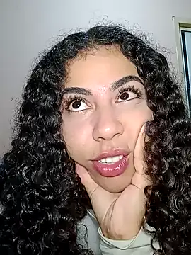 Snapshot of A_maddy chatting on October 10, 1:37 am A maddy online show from October 10, 1:37 am