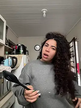 A maddy online show from July 4, 4:02 pm