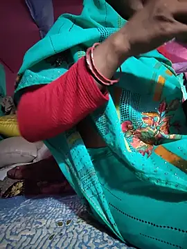 Snapshot of Monika_thakurr chatting on July 26, 12:01 pm Monika thakurr online show from July 26, 12:01 pm