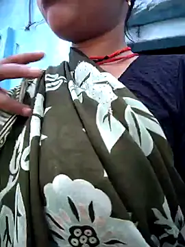 Snapshot of Monika_thakurr chatting on July 29, 11:08 am Monika thakurr online show from July 29, 11:08 am