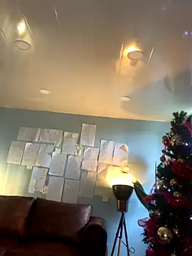 Snapshot of Canneela chatting on November 16, 12:00 pm Canneela online show from November 16, 12:00 pm