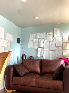 Snapshot of Canneela chatting on November 30, 6:12 pm Canneela online show from November 30, 6:12 pm