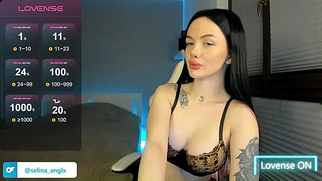 SelinaStorm online show from December 1, 12:59 am