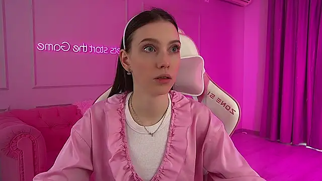 VeronicaVances online show from February 10, 8:40 am