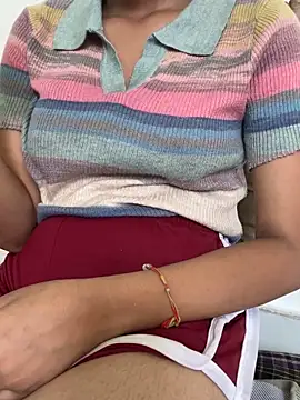 Snapshot of Cute_dolly23 chatting on September 20, 6:25 am Cute dolly23 online show from September 20, 6:25 am