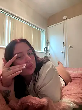 Snapshot of Victoriasteel chatting on November 12, 9:53 am Victoriasteel online show from November 12, 9:53 am