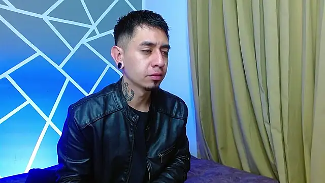 abnerdam01 online show from September 11, 3:17 am