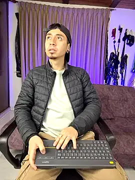 abnerdam01 online show from September 29, 10:53 am