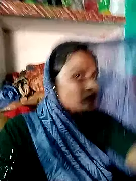 Snapshot of Sapna9685 chatting on September 18, 9:33 am Sapna9685 online show from September 18, 9:33 am