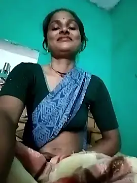 Snapshot of Sapna9685 chatting on November 4, 2:38 pm Sapna9685 online show from November 4, 2:38 pm