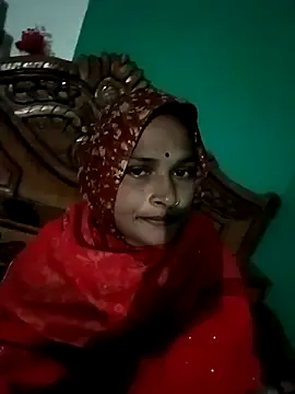 Snapshot of Sapna9685 chatting on November 20, 12:44 am Sapna9685 online show from November 20, 12:44 am