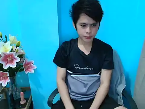 Snapshot of Dhyllan_ chatting on September 10, 3:39 am Dhyllan  online show from September 10, 3:39 am