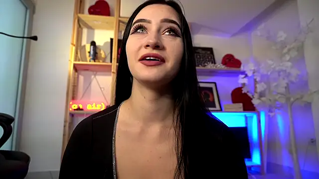 Mary Lori online show from September 14, 6:34 am