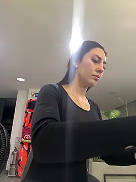 Isabellaa Palacios online show from June 16, 12:19 pm