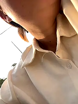 Snapshot of han-cute chatting on December 21, 8:10 am han-cute online show from December 21, 8:10 am