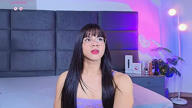 Slenna Moon online show from February 8, 1:53 am