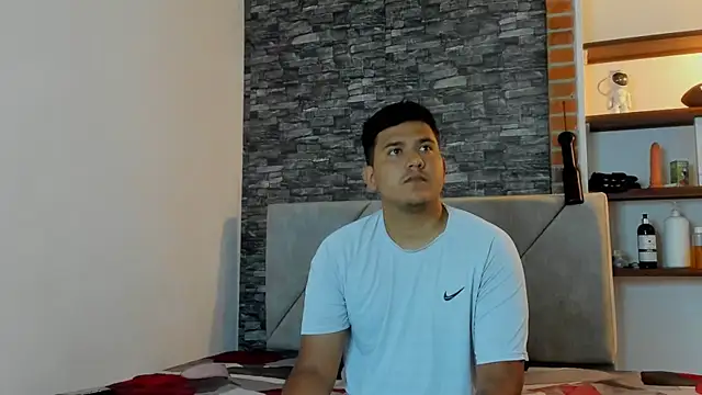 Sexxyy Couple  online show from May 6, 11:54 pm
