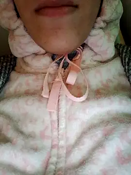 Ahalm online show from December 17, 1:28 pm