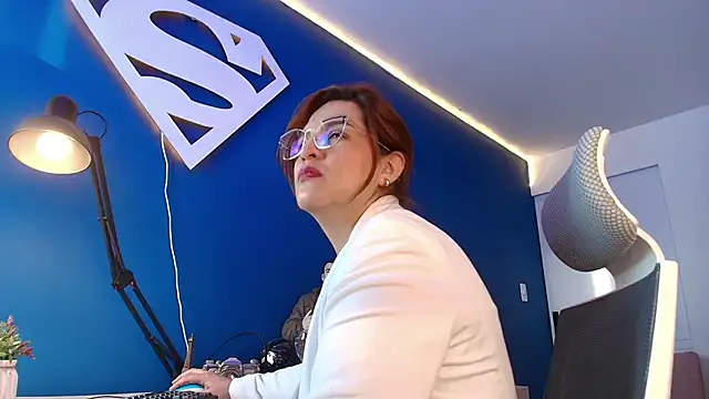 Skylar  Desire online show from November 4, 11:20 am