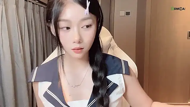 Snapshot of Makinghappymyself_ chatting on November 14, 9:52 am Makinghappymyself online show from November 14, 9:52 am