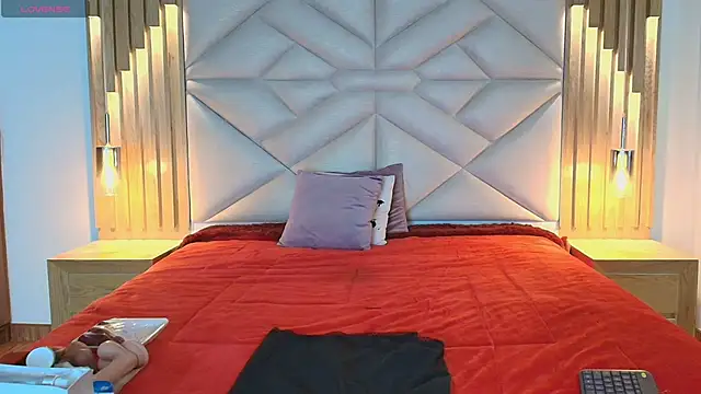 allie pearl online show from January 9, 12:08 pm