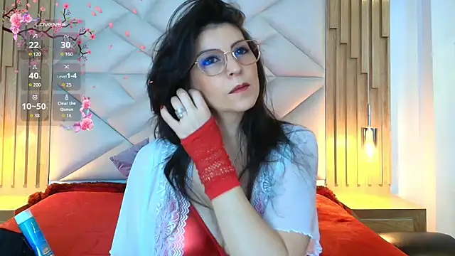 allie pearl online show from February 13, 12:12 pm