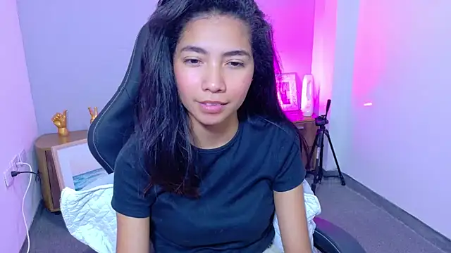 luna roja25 online show from February 11, 1:38 pm