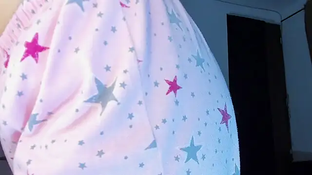 Snapshot of tianastone_ chatting on October 27, 3:43 am tianastone online show from October 27, 3:43 am