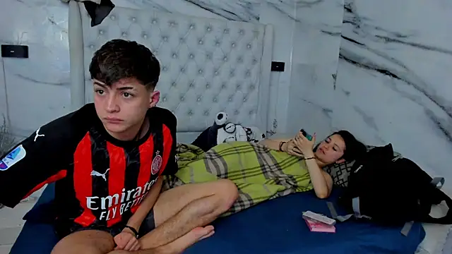 Ari and Storm online show from January 13, 4:12 pm