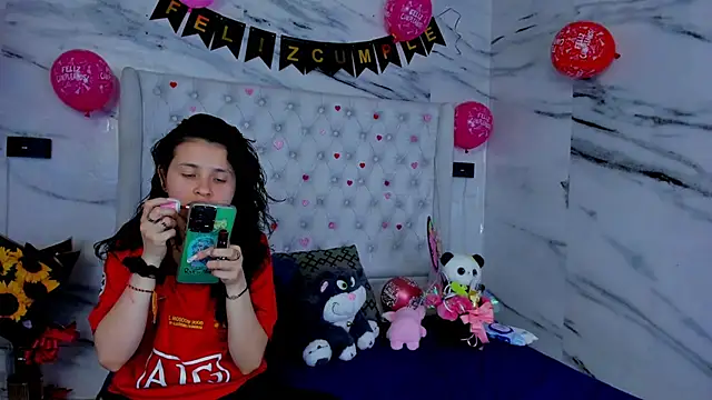 Ari and Storm online show from February 13, 2:18 am