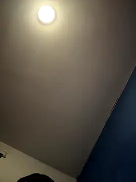 Snapshot of stevo170t chatting on December 3, 4:09 am stevo170t online show from December 3, 4:09 am