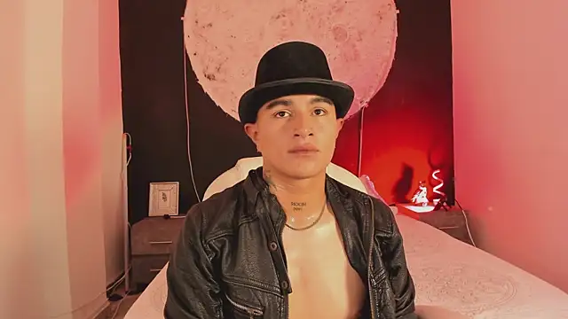 LiamDeep online show from September 14, 4:44 am