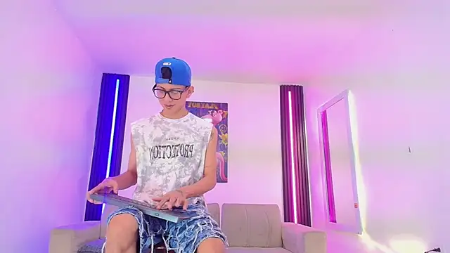 Marcus and Tony online show from June 13, 7:56 pm