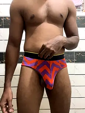 Snapshot of x7bong chatting on September 14, 12:10 am x7bong online show from September 14, 12:10 am