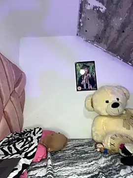 Snapshot of Melody_rouxxx chatting on November 7, 12:32 am Melody rouxxx online show from November 7, 12:32 am