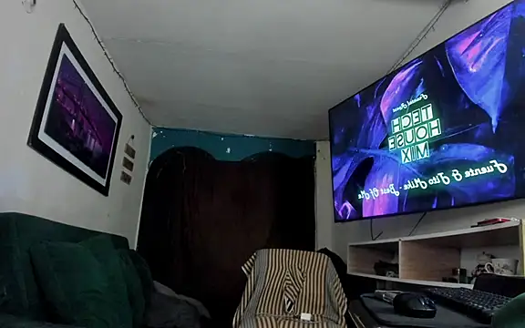 Snapshot of dreams_of_bonny chatting on February 20, 9:21 am dreams of bonny online show from February 20, 9:21 am